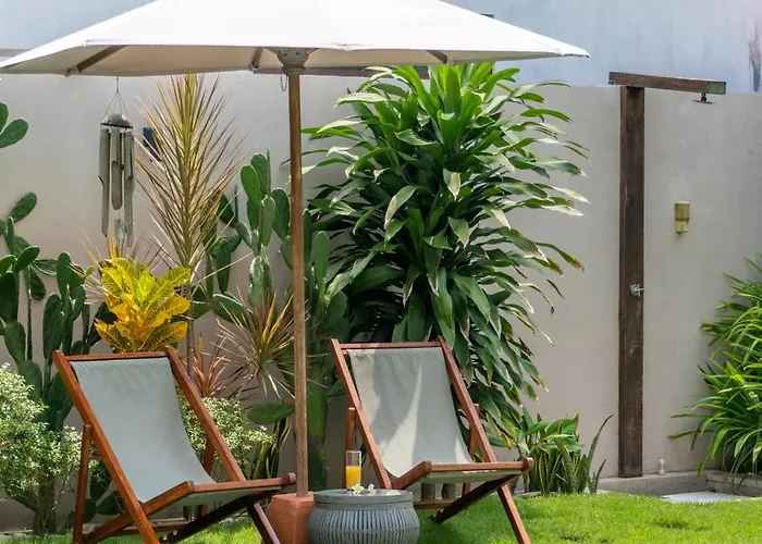 Santai Pour 4 Personnes A Villa Seminyak (Bali)